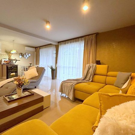 Thea Apartment Timisoara Exterior foto